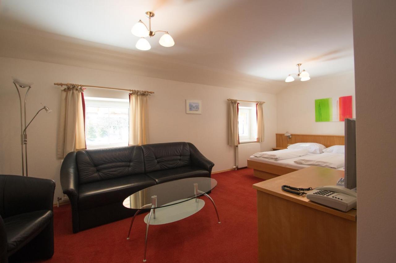 Gasthof Zum Hirschen Hotel Altaussee Room photo