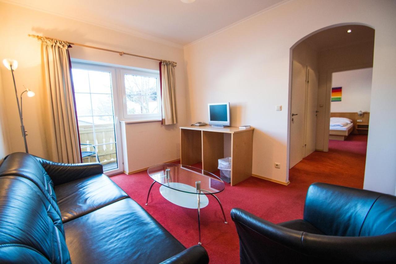 Gasthof Zum Hirschen Hotel Altaussee Room photo